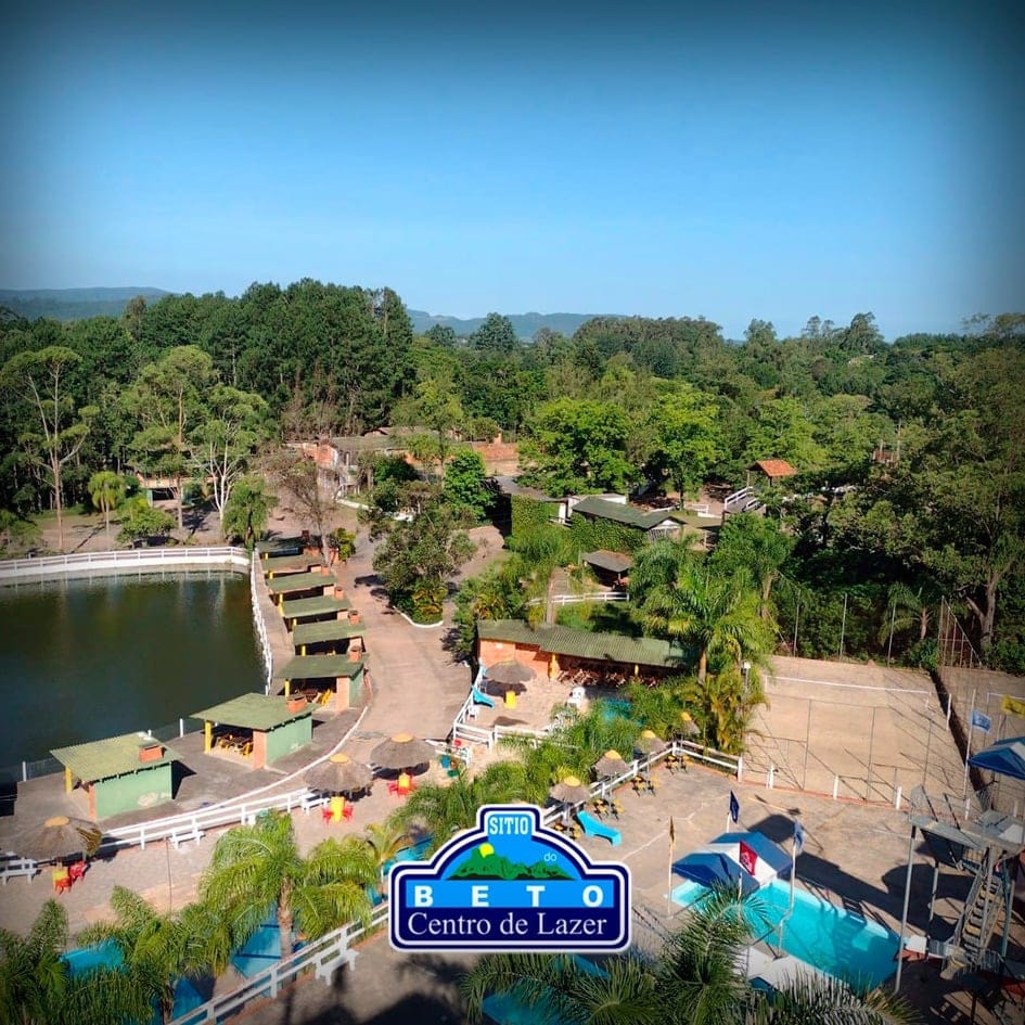 PARQUE AQUÁTICO - SÍTIO DO BETO