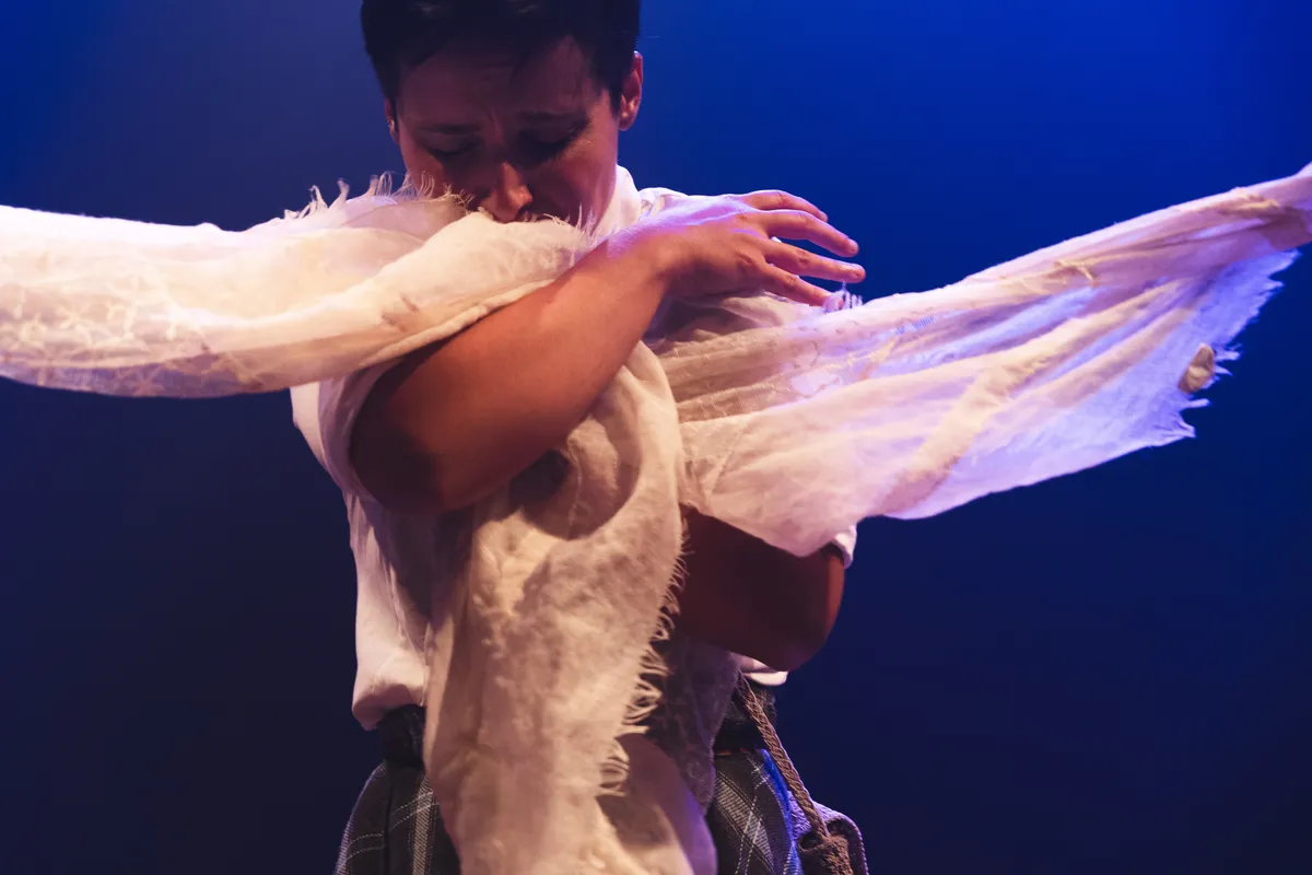 O ANEXO SECRETO - ADAPTAÇÃO DO DIÁRIO DE ANNE FRANK