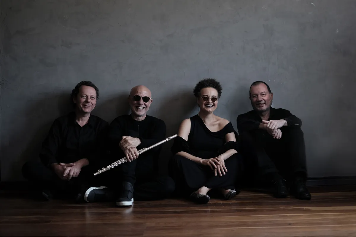 SUITE PARA FLAUTA E JAZZ PIANO